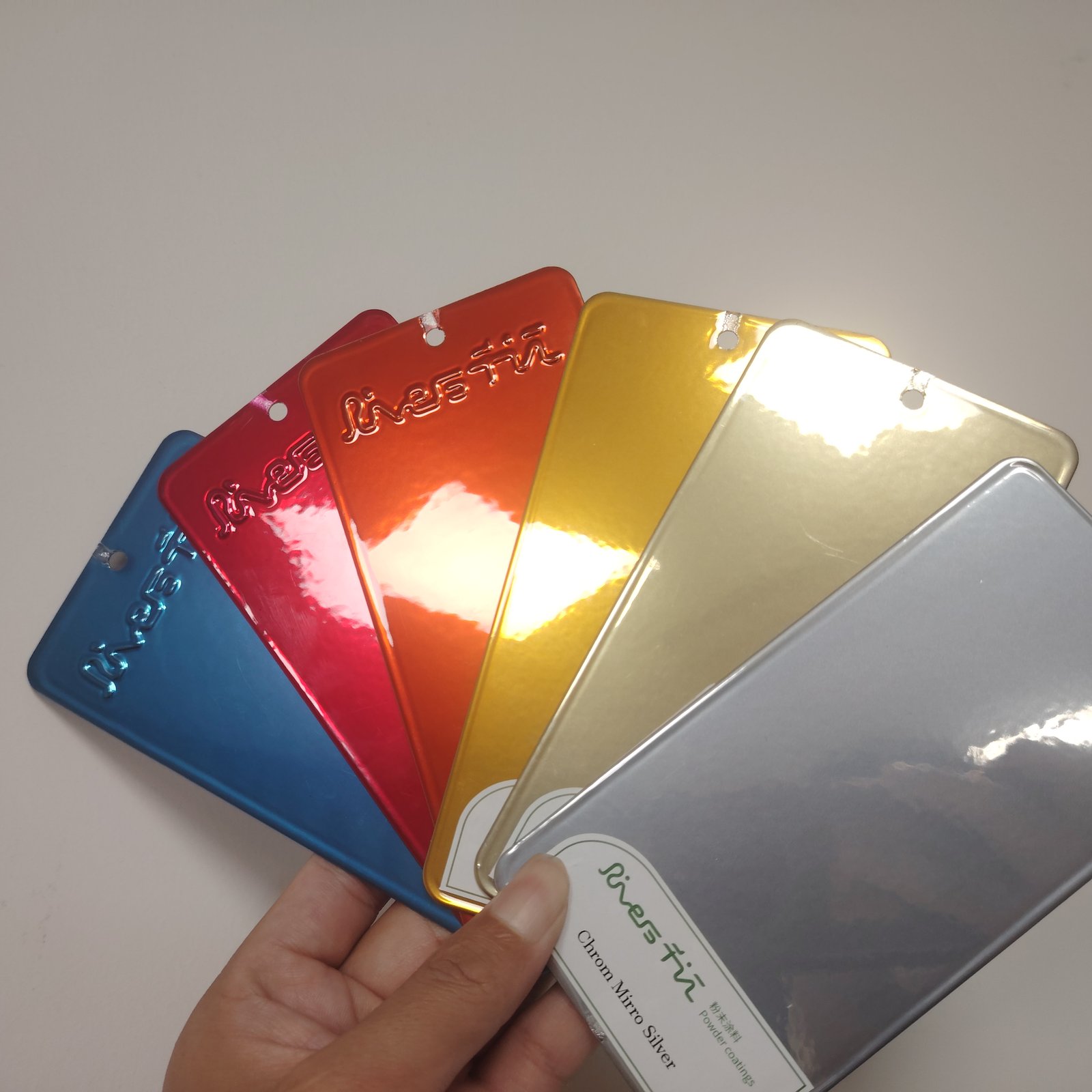 Chrome mirror effect powder coating